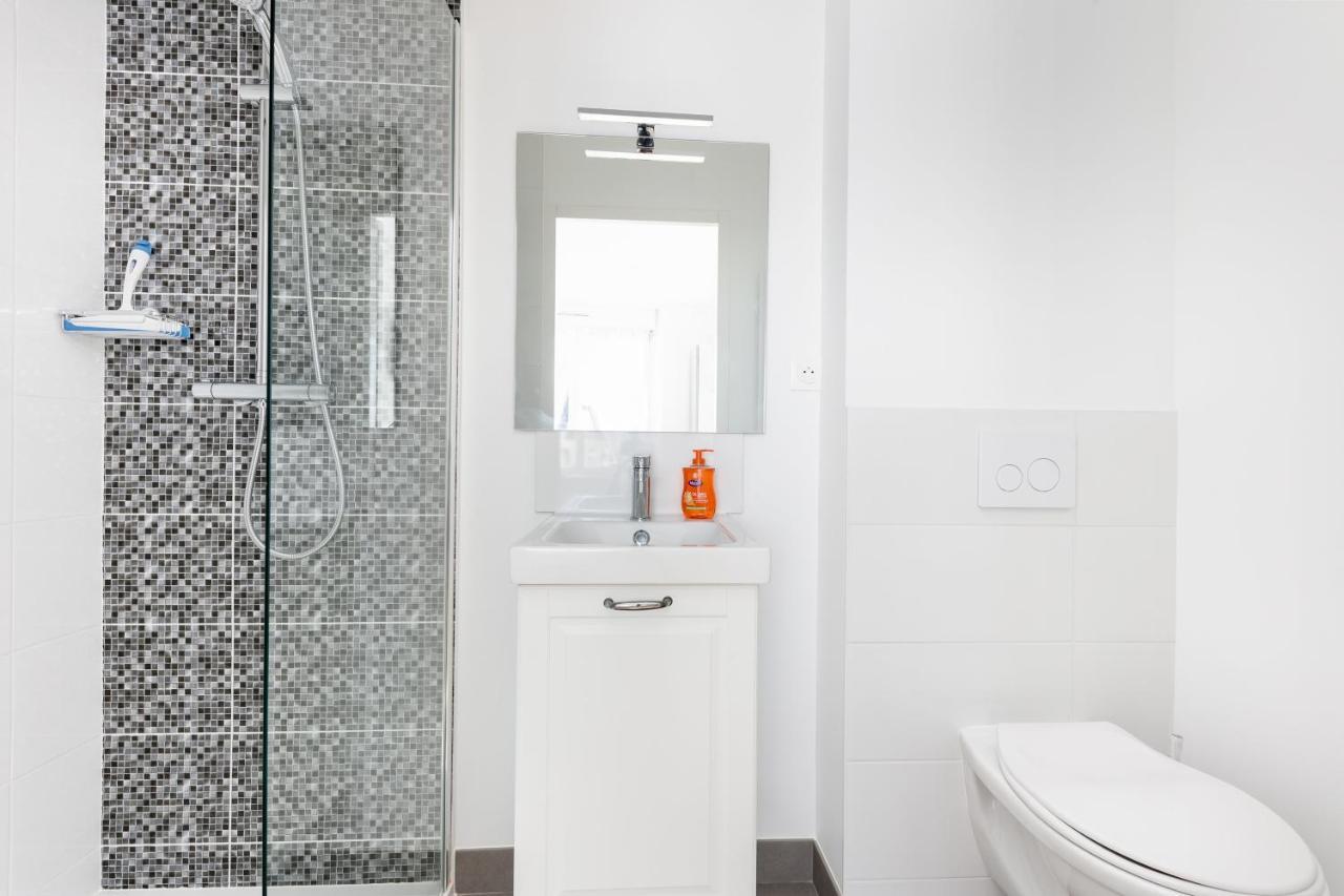 La Recouvrance : Chambre Spacieuse Avec Sdb Privative, Cuisine Et Salon Partages, Terrasse, Proche Facs Et Centre ブレスト エクステリア 写真